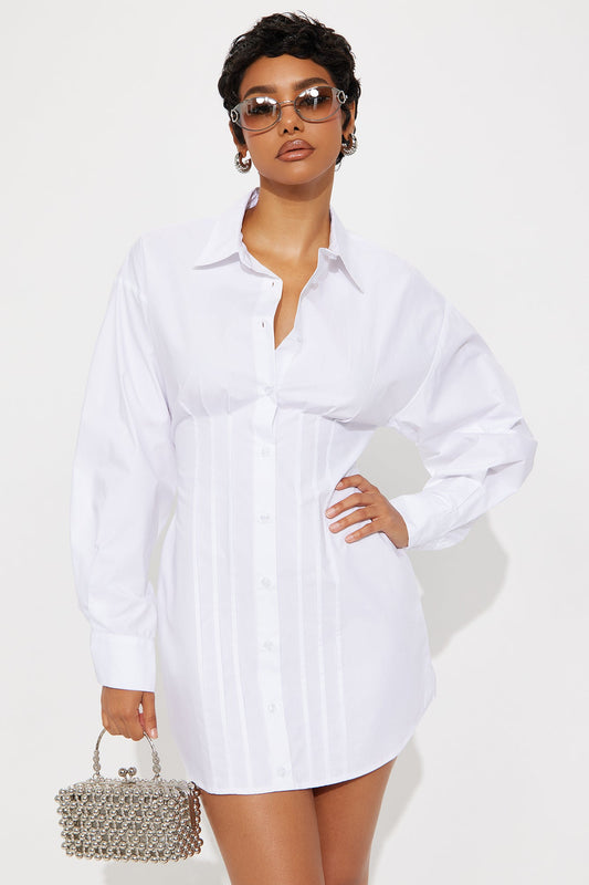 https://cdn.shopify.com/s/files/1/0293/9277/files/08-06-25_S6_11_KNHD4102994_White_JG_IM_10-52-17_130809_PXF.jpg?v=1754596117